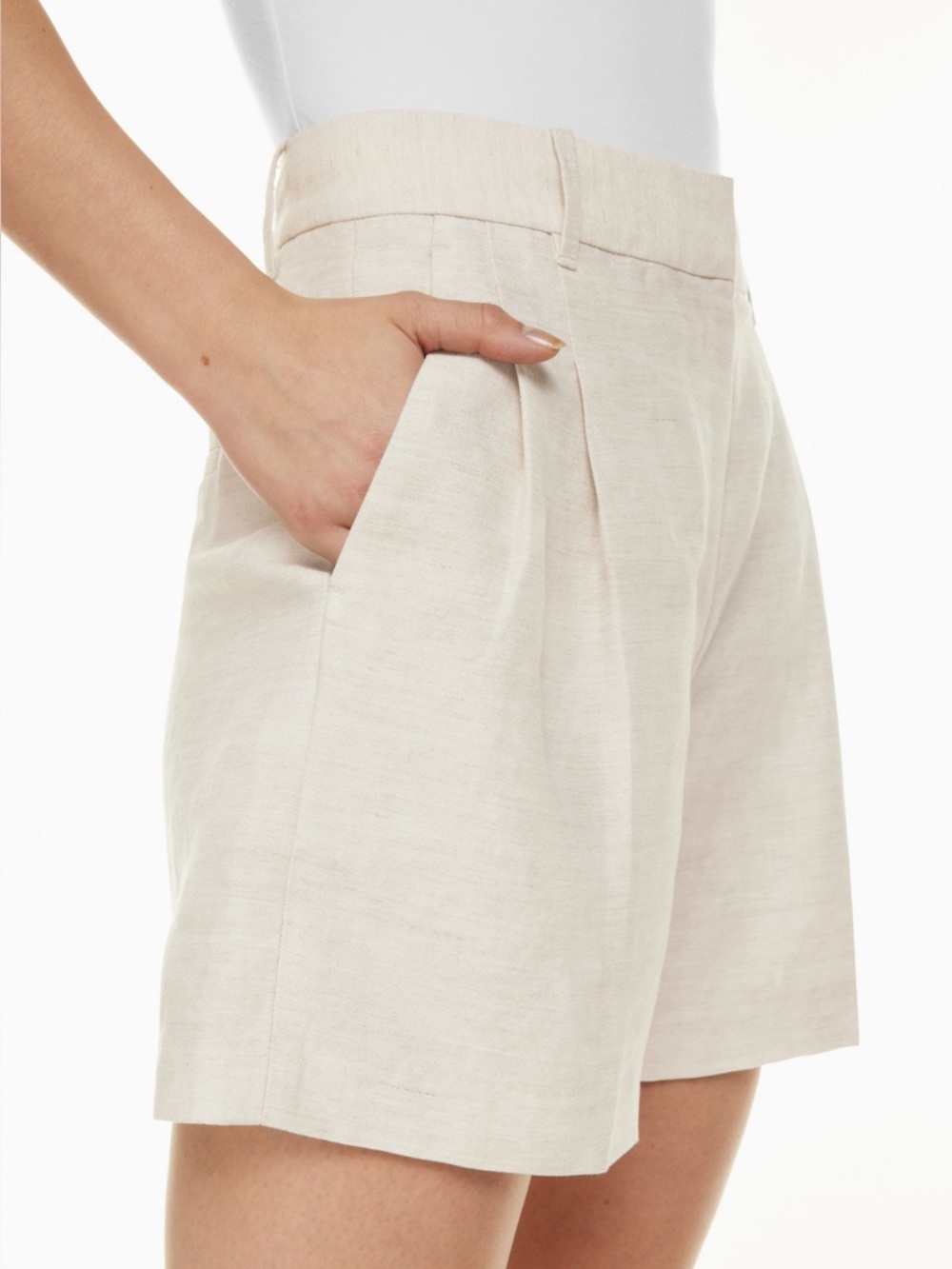 Aritzia Wilfred Effortless Linen 5” Shorts – Natural Ecru Beige – Size 4